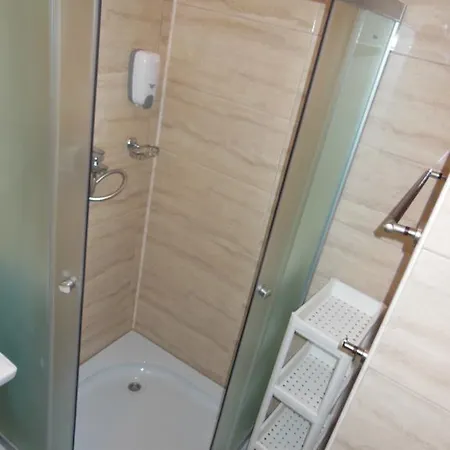 Gabrielle Summerland Mamaia